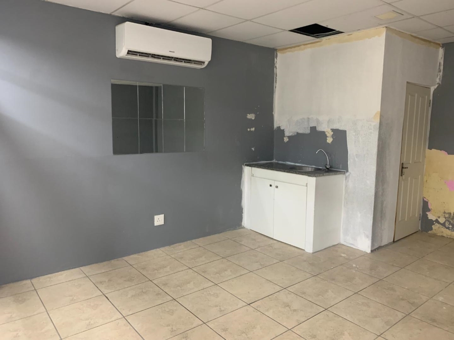 To Let Commercial Property for Rent in Kuils River Western Cape